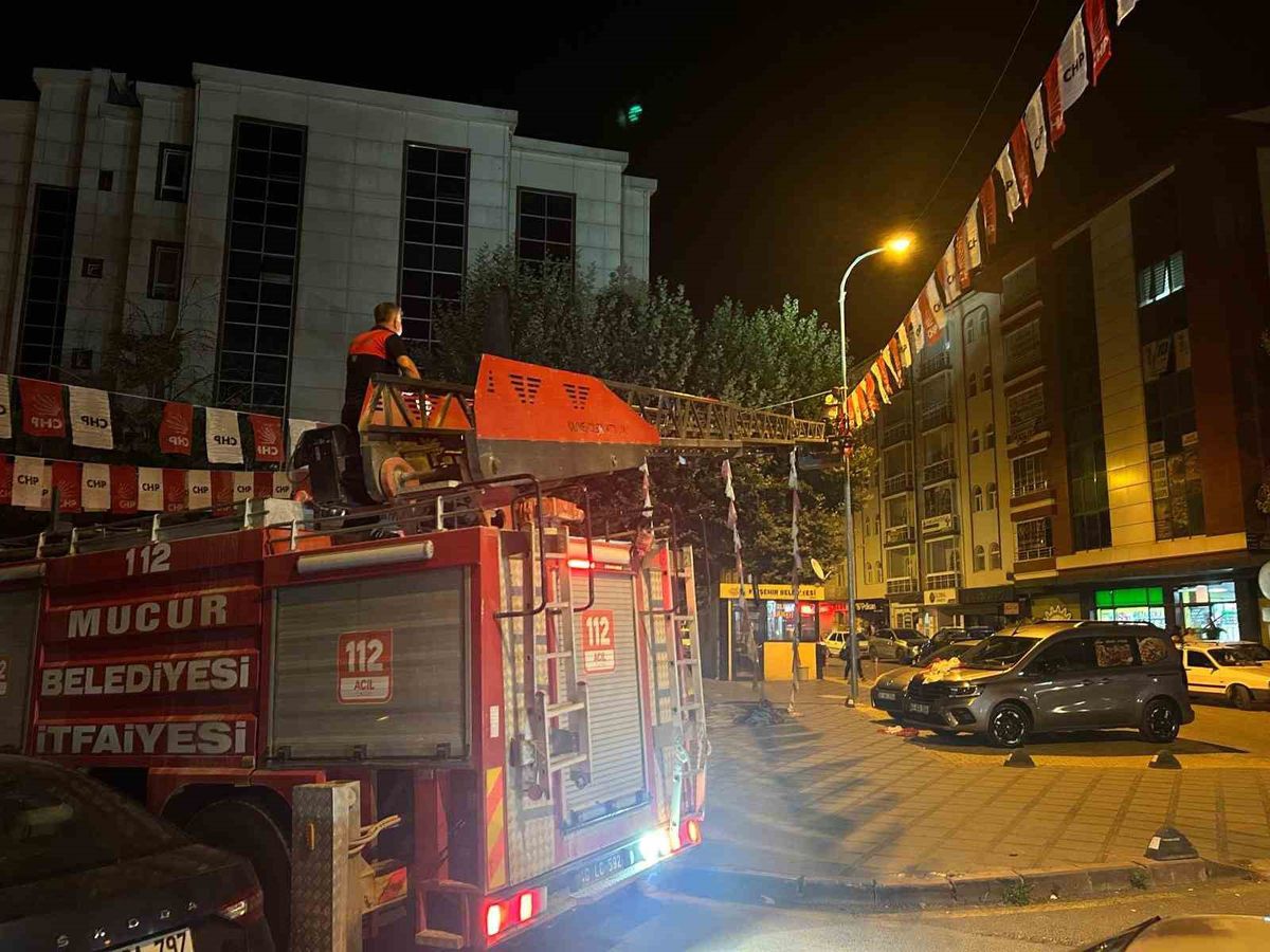 Kırşehir’de CHP’nin bayrak değişimi talebine itfaiyeden olumsuz yanıt