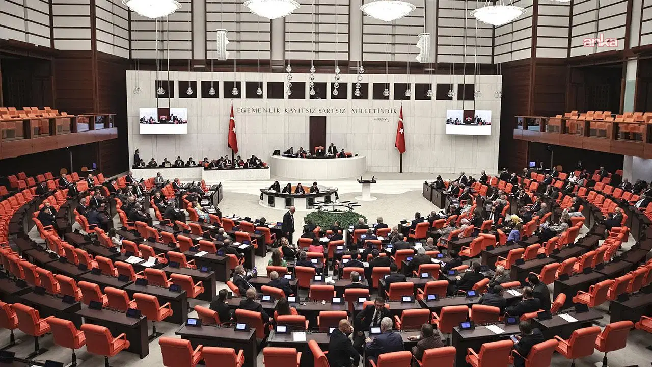 ‘Çerçeve yasa’ya 16 barodan destek: ‘Barışa atılan ilk adımı destekliyoruz’
