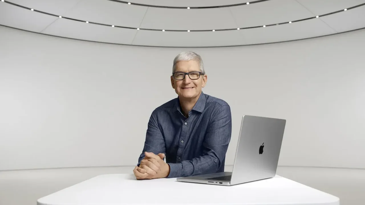 Tim Cook Apple CEO Görevini Bırakıyor: Yeni Dönem John Ternus ile Başlıyor